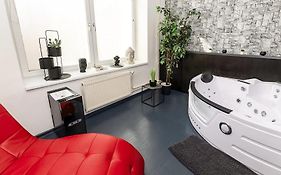 Wellnes Apartman Leqwell